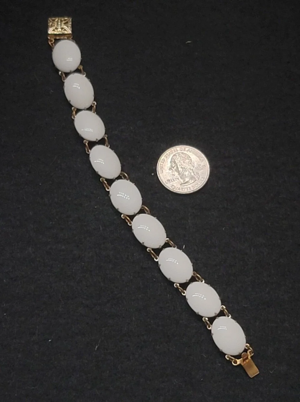 Vintage 1950s Gold Tone Milk Glass Cabochon Link Bracelet - Estate